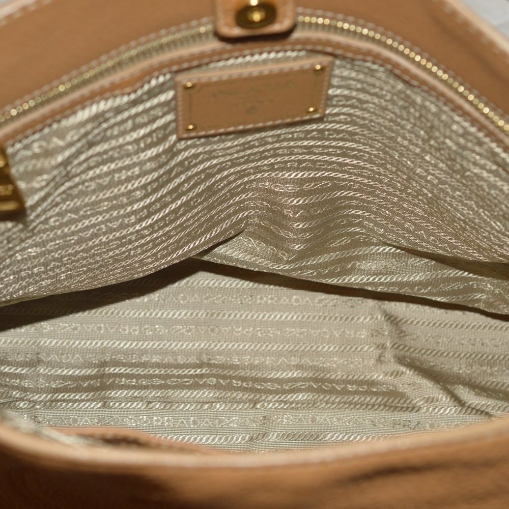 Prada Vitello Daino BN2097 Logo Signature Tan Leather shoulder Bag Gold Brass - Picture 14 of 15